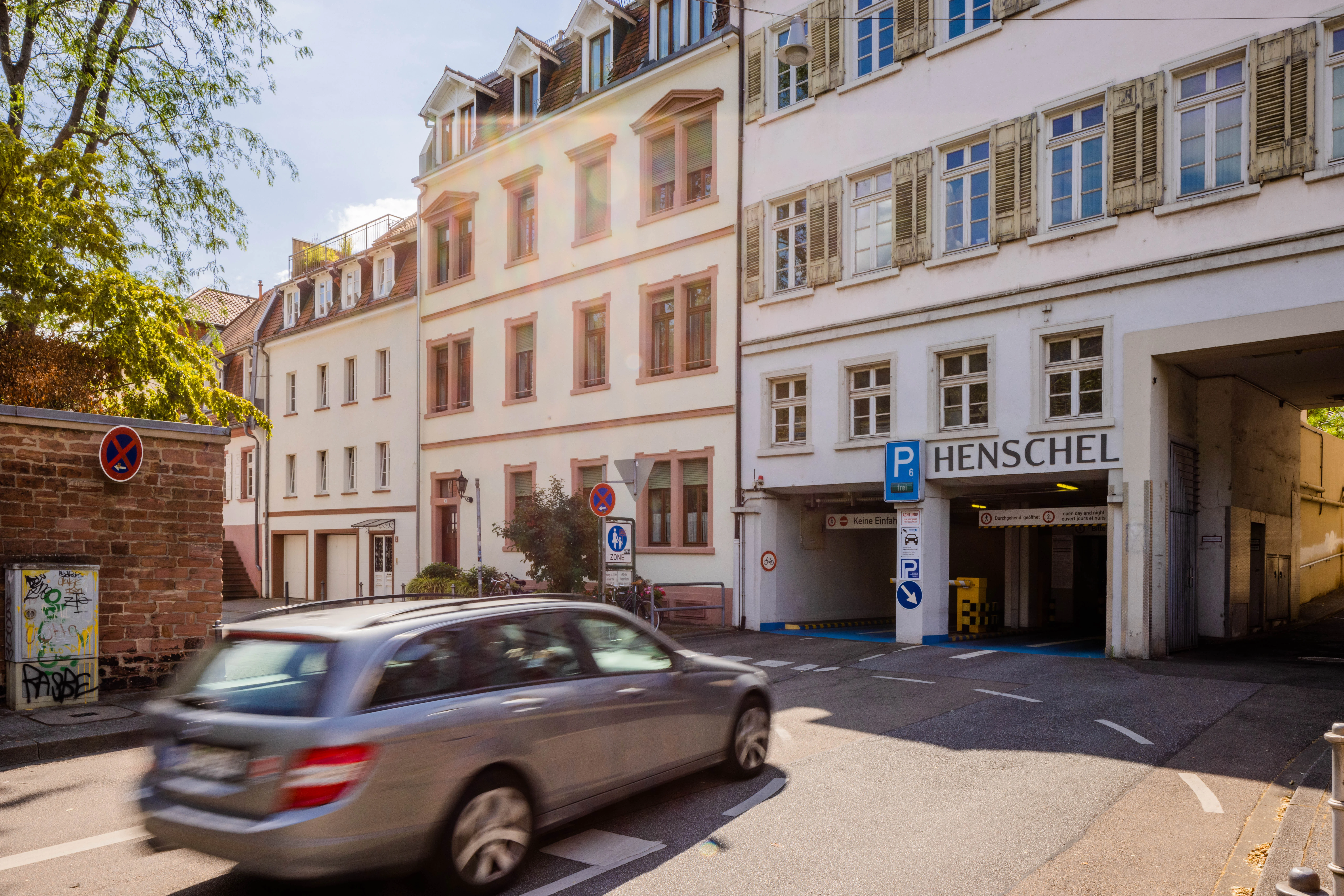 Einfahrt zum Henschel-Parkhaus in Heidelberg