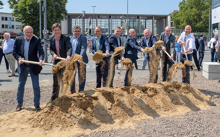 Spatenstich zum Auftakt des Mobinetz-Teilprojektes Hauptbahnhof und Kurfürsten-Anlage West