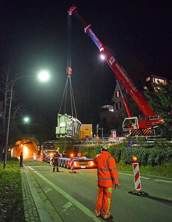 Abtransport der Transformatoren