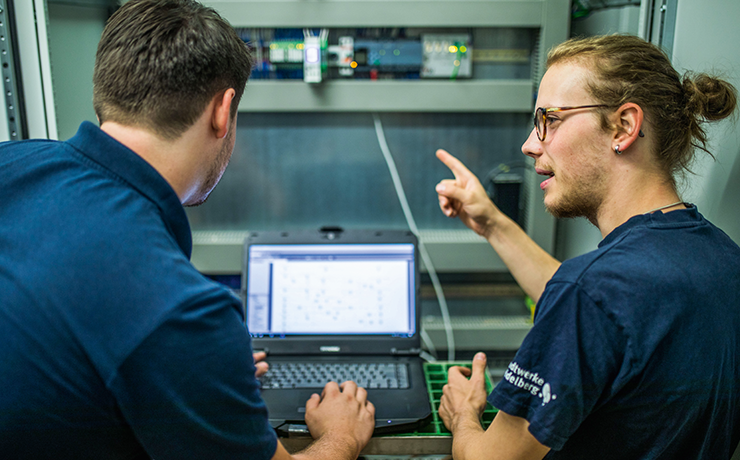 Reparaturen an der Elektronik der Wasseraufbereitungsanlage Schmittsche Quelle