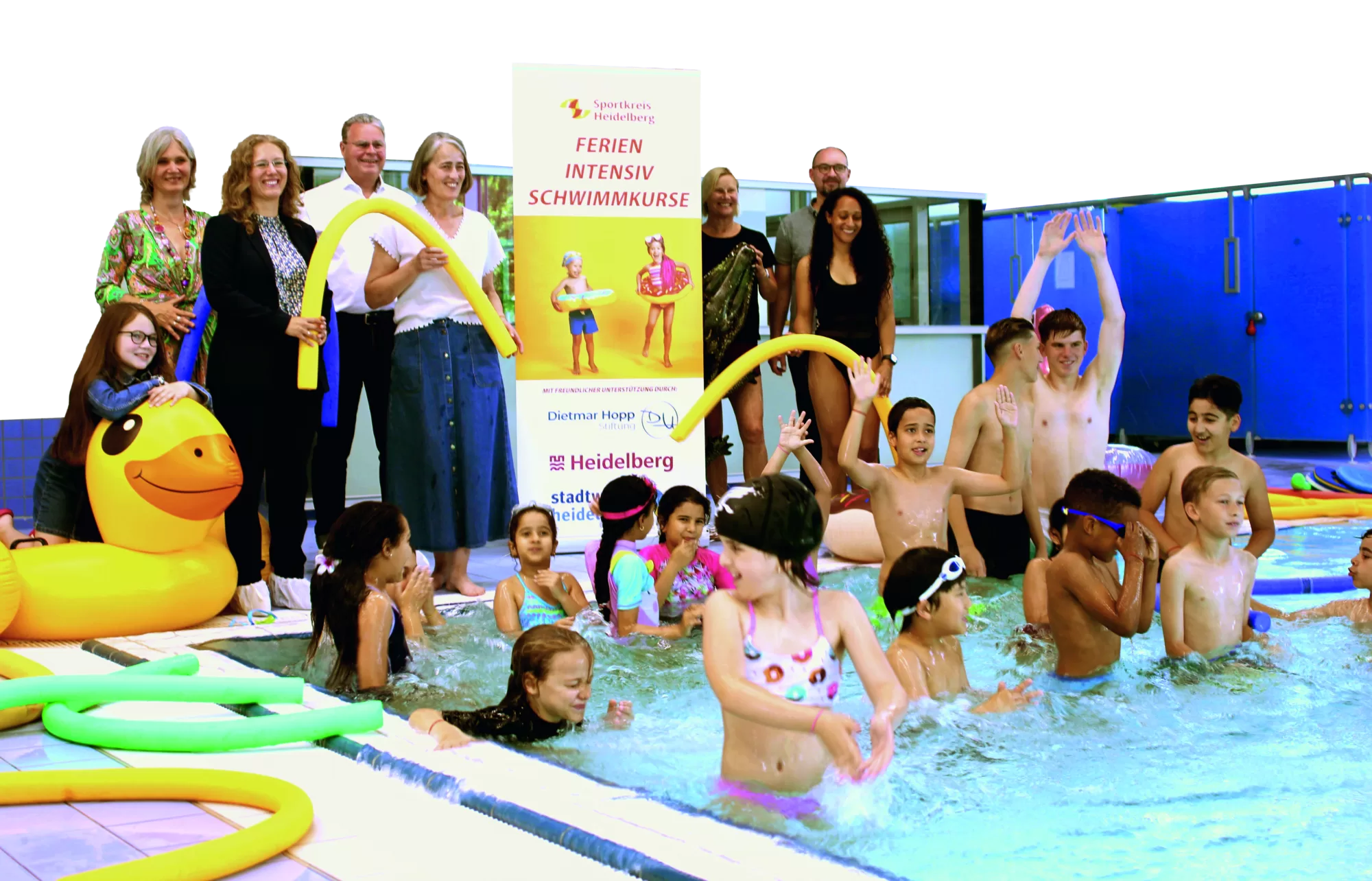 Eröffnungsevent in den Pfingstferien anlässlich der Kinderschwimmkurse im Hallenbad Hasenleiser